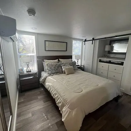 Fox Hollow - Tiny Home With Cypress Creek Access, Park Like Setting Wimberley Exterior photo