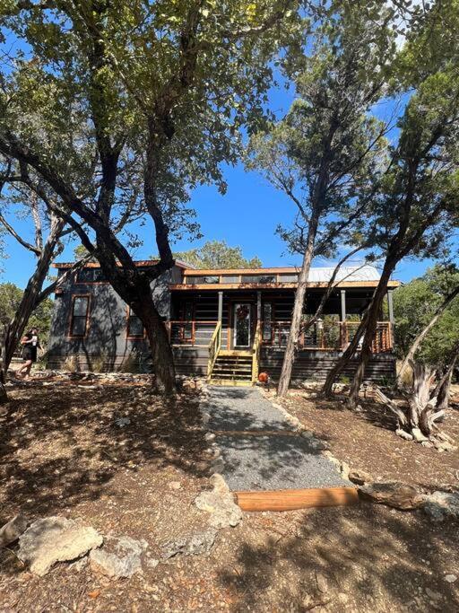Holiday home Fox Hollow - Tiny With Cypress Creek Access, Park Like Setting *