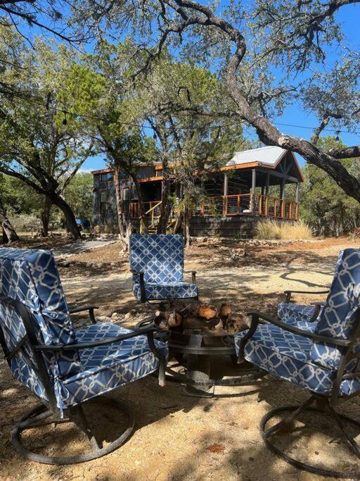 Fox Hollow - Tiny With Cypress Creek Access, Park Like Setting Holiday home *